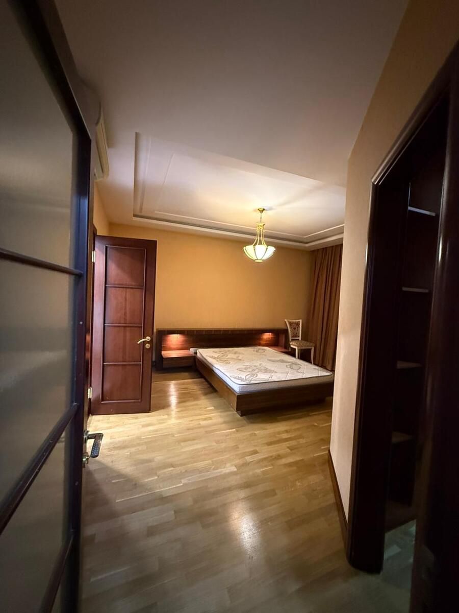 İcarəyə verilir 4 otaqlı yeni tikili 220 m² — Mənzil, Bakı (4)