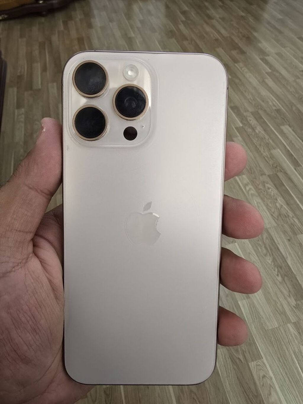 iPhone 16 Pro Max, 256 GB, simsiz şarj