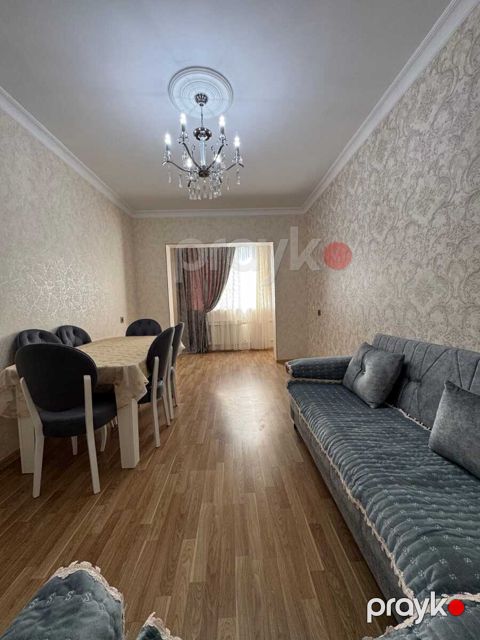 Satılır 3 otaqlı köhnə tikili 95 m²