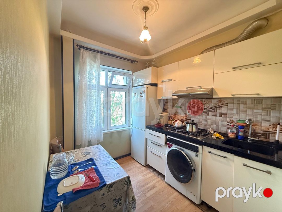 Satılır 2 otaqlı köhnə tikili 60 m² — Mənzil, Bakı (7)