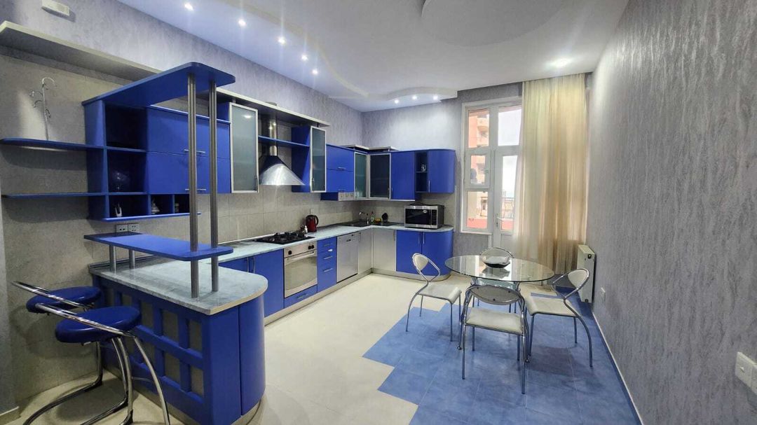 İcarəyə verilir 5 otaqlı yeni tikili 200 m² — Mənzil, Bakı (2)