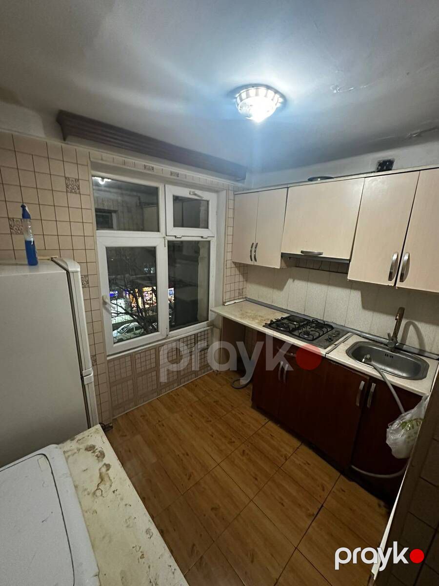 Satılır 2 otaqlı köhnə tikili 50 m² — Mənzil, Bakı (3)