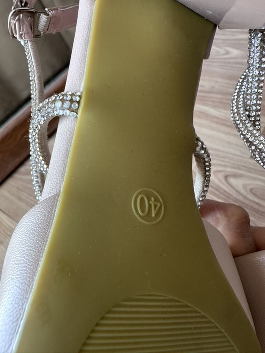 Aida Shoes markalı qadın ayaqqabısı - Rəng: açıq bej/nude - Ölçü: 40 — Şəxsi əşyalar, Xırdalan (4)