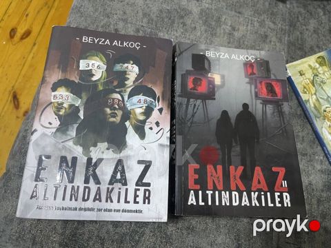 Məhsul: Beyza Alkoç – “Enkaz Altındakiler” 1 və 2 (ikitomluq dəst)