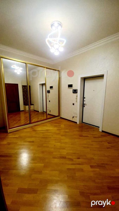 Satılır 2 otaqlı yeni tikili 73 m²
