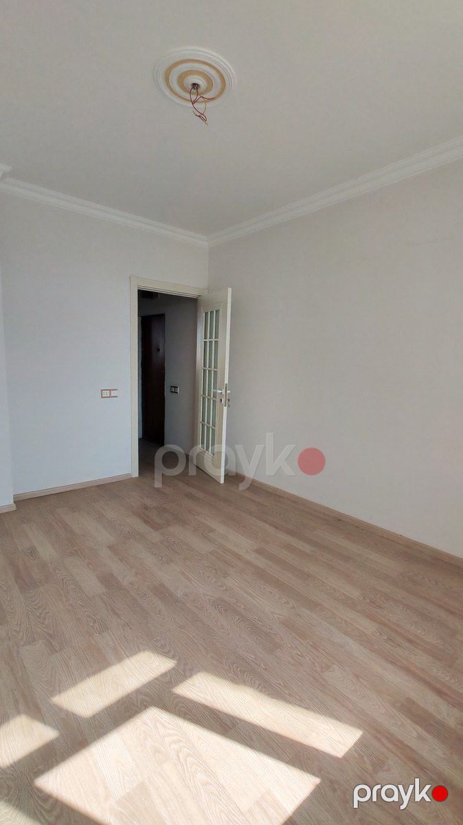 Satılır 2 otaqlı köhnə tikili 50.2 m² — Mənzil, Bakı (7)