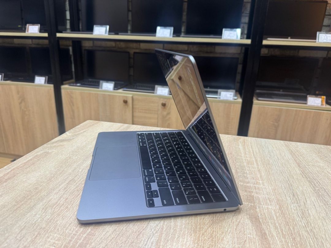 MacBook Air 13 M3 — Elektronika, Bakı (2)