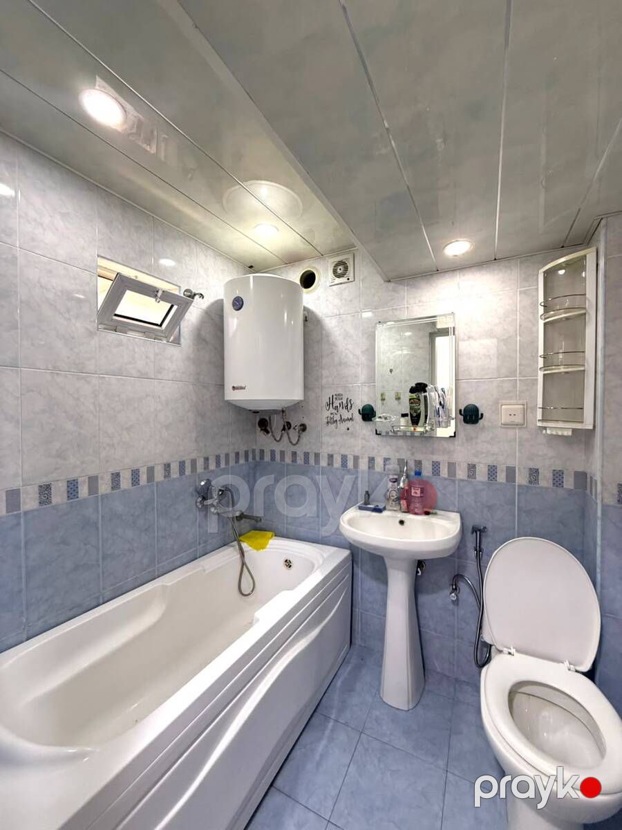 Satılır 2 otaqlı köhnə tikili 50 m² — Mənzil, Bakı (11)