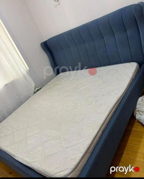 -Taxt satilir 180 azn böyükdu deyə satılır unvan razin vusqa2 İki