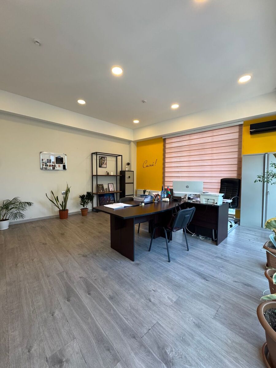 Satılır obyekt 560 m² — Əmlak, Bakı (2)