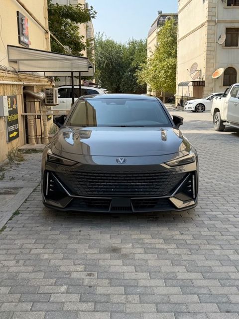 Changan Uni-V iDD, 1.5 L, 18.4 kWh, 2023 il, 74 100 km