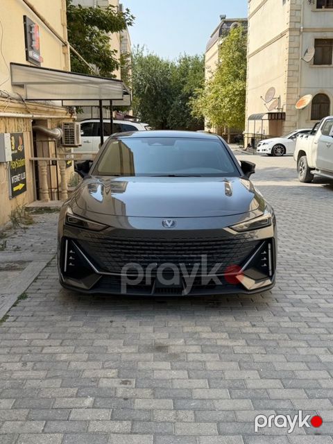 Changan Uni-V iDD, 1.5 L, 18.4 kWh, 2023 il, 74 100 km