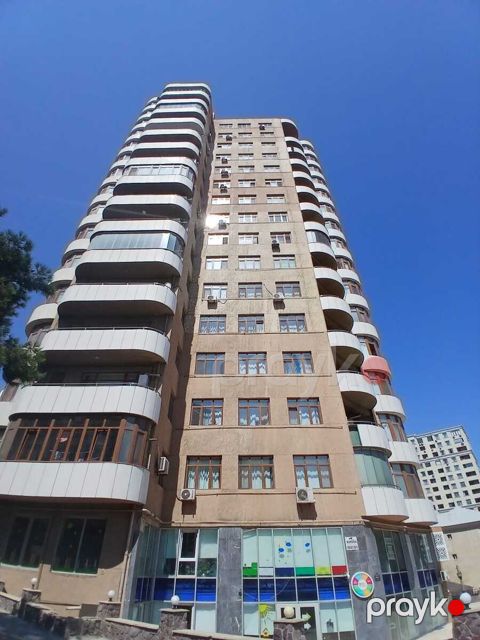 Satılır 3 otaqlı yeni tikili 114 m²