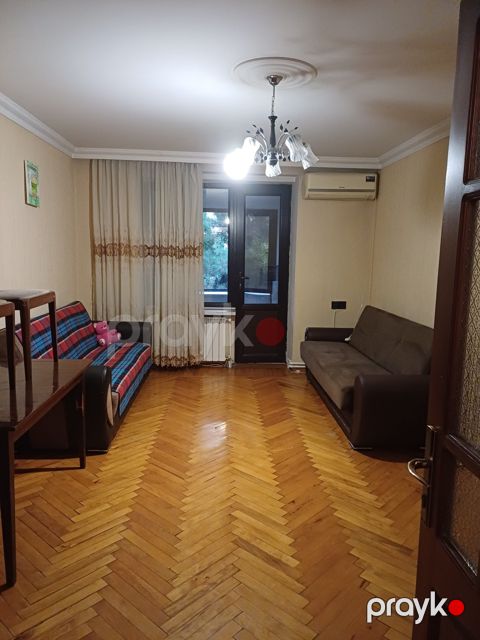 İcarəyə verilir 3 otaqlı köhnə tikili 75 m²