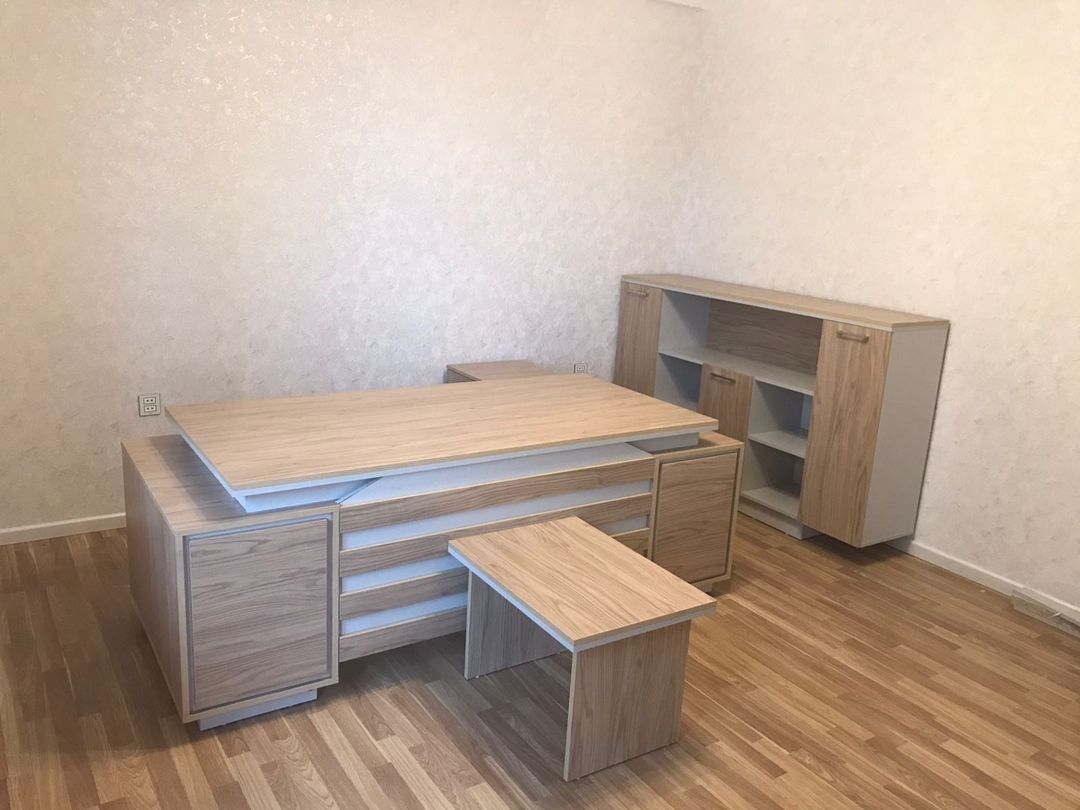 Ofis mebeli dəsti — Mallar, Bakı