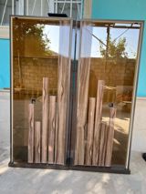 Müasir vitrin şkaf dəsti, az istifadə edilmiş — For Stores