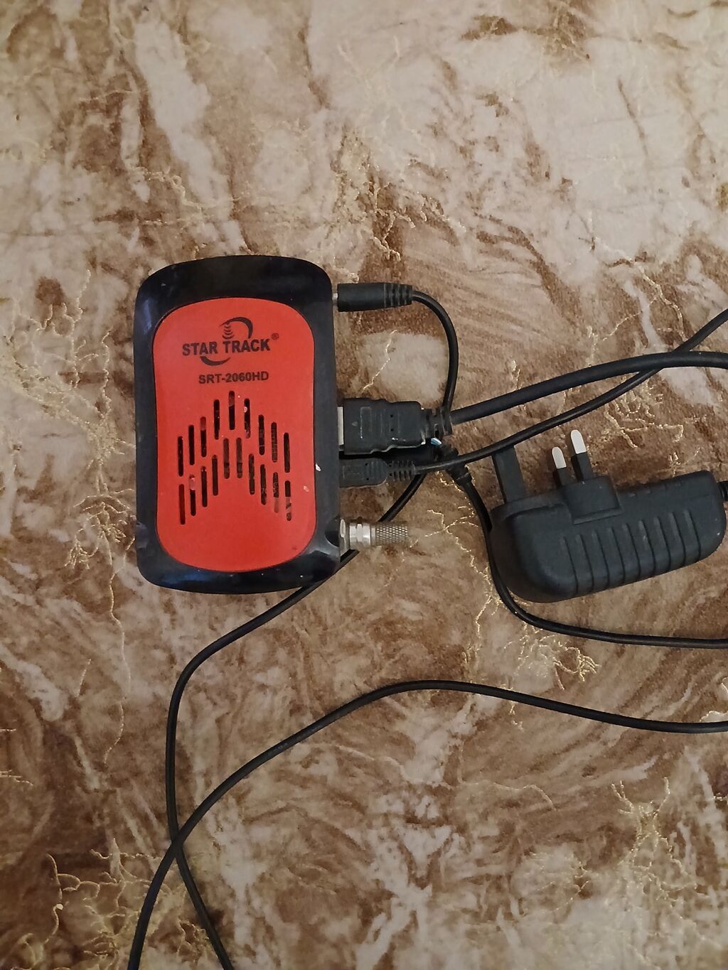 Star Track SRT-2060HD peyk qəbuledicisi Xüsusiyyətlər: - Model: Star