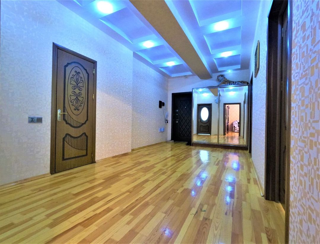 İcarəyə verilir 3 otaqlı yeni tikili 120 m² — Mənzil, Bakı (6)