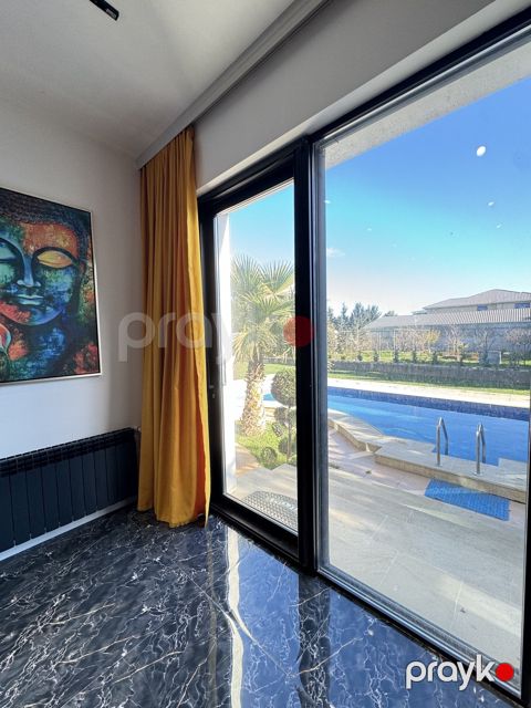 İcarəyə verilir 5 otaqlı həyət evi/bağ evi 400 m²