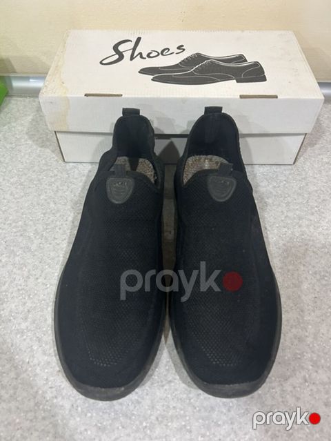 Qara rəngli slip-on kişi ayaqqabısı - Üst material: nəfəsalan