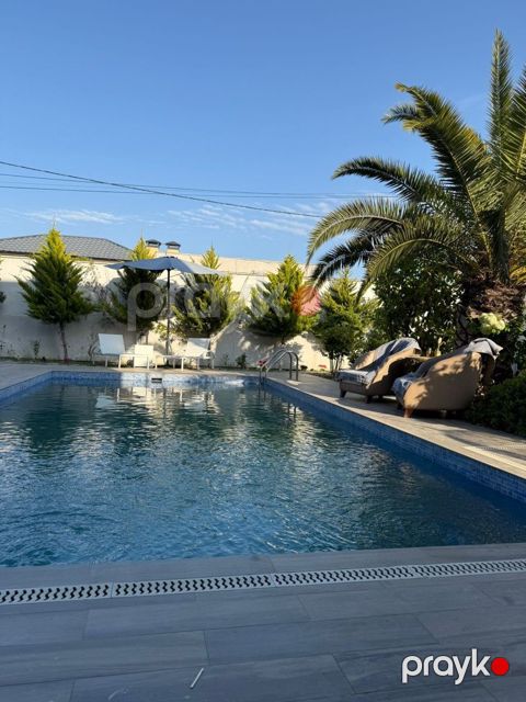 İcarəyə verilir 4 otaqlı həyət evi/bağ evi 255 m²