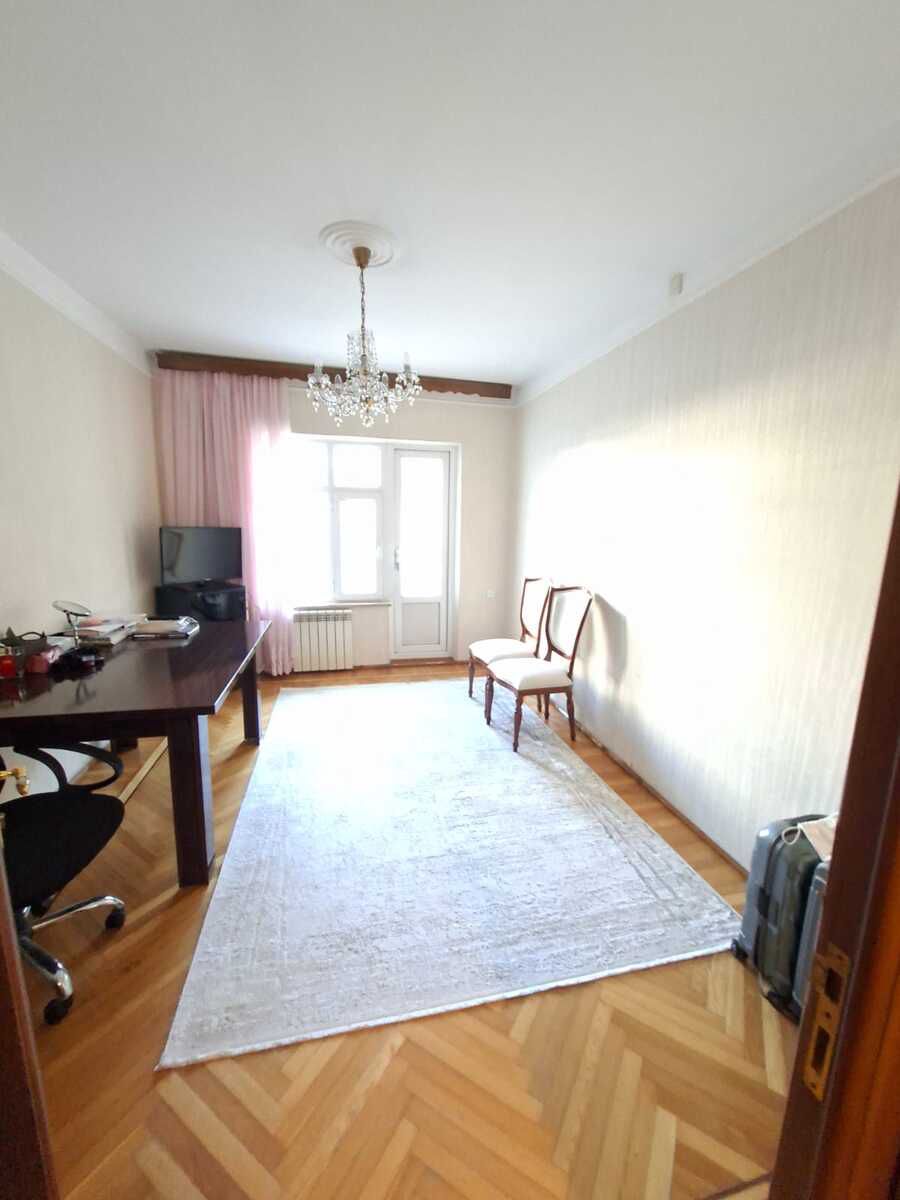Satılır 5 otaqlı köhnə tikili 120 m² — Mənzil, Bakı (9)