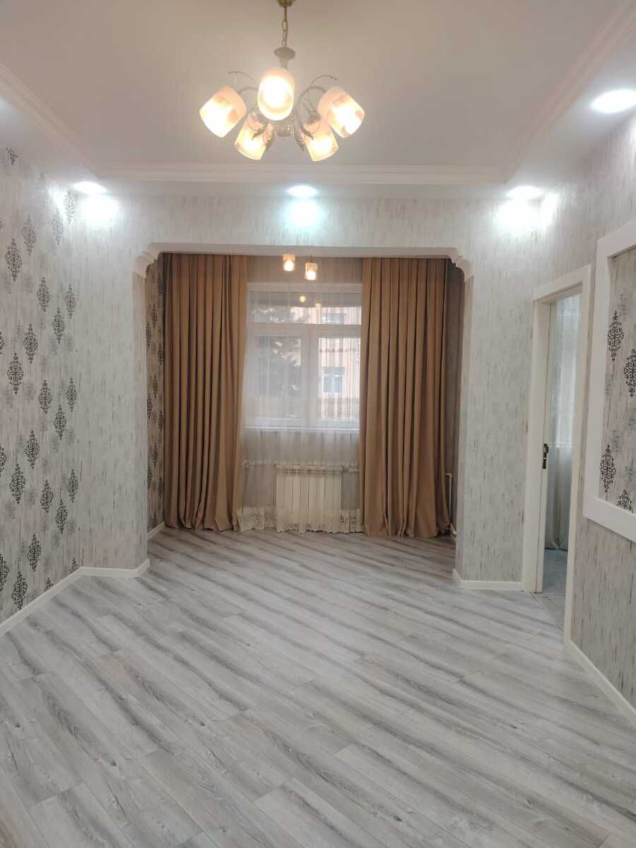 Satılır 2 otaqlı köhnə tikili 42 m² — Mənzil, Bakı
