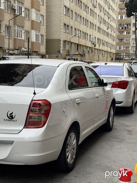 Depazit mutleqdir!!! Qalmaqla arendaya verilir. iki eded qaz balon — Xırdalan