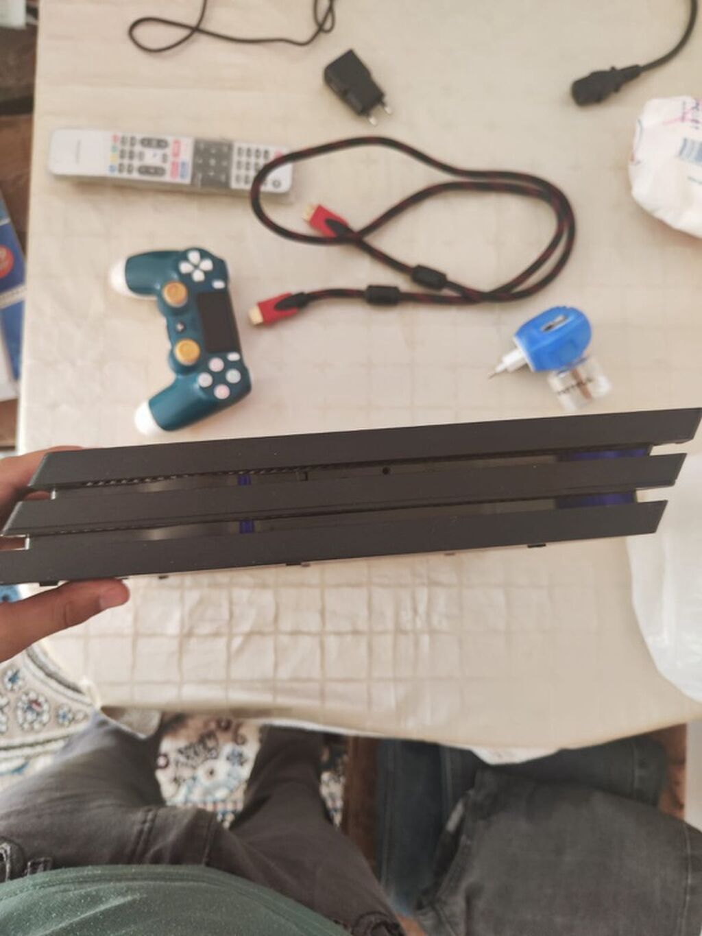 Sony PlayStation 4 Pro oyun konsolu Xüsusiyyətlər: - PS4 Pro korpusu — Elektronika, Şəmkir (5)