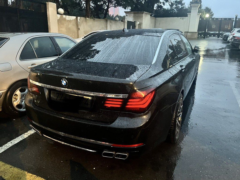 BMW 750, 4.4 L, 2010 il, 179 000 km — Avtomobillər, Bakı (7)