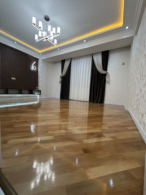 Satılır 3 otaqlı yeni tikili 110 m²