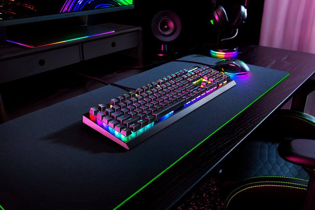 Oyun klaviaturası "Razer Keyboard mechanical BlackWidow V4 X 110key, Green Switch" — Elektronika, Bakı (2)