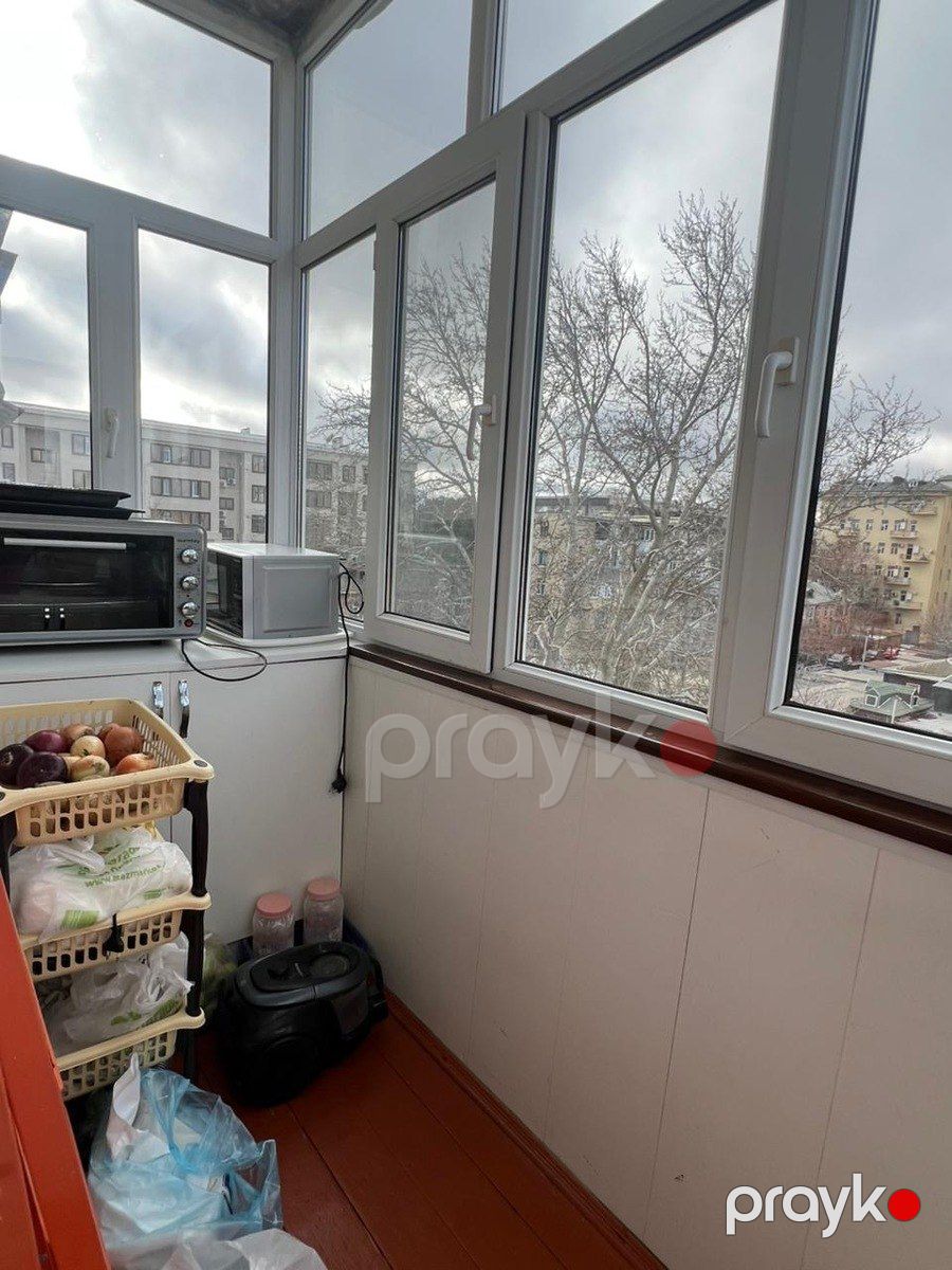 Satılır 4 otaqlı köhnə tikili 100 m² — Mənzil, Bakı (11)