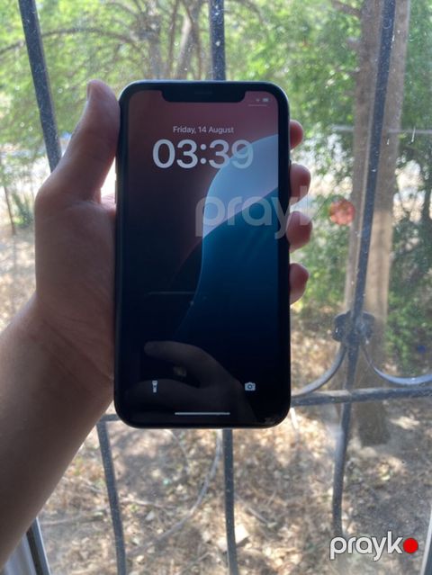 Apple iPhone 11, 128 GB, Qara — Az istifadə olunmuş