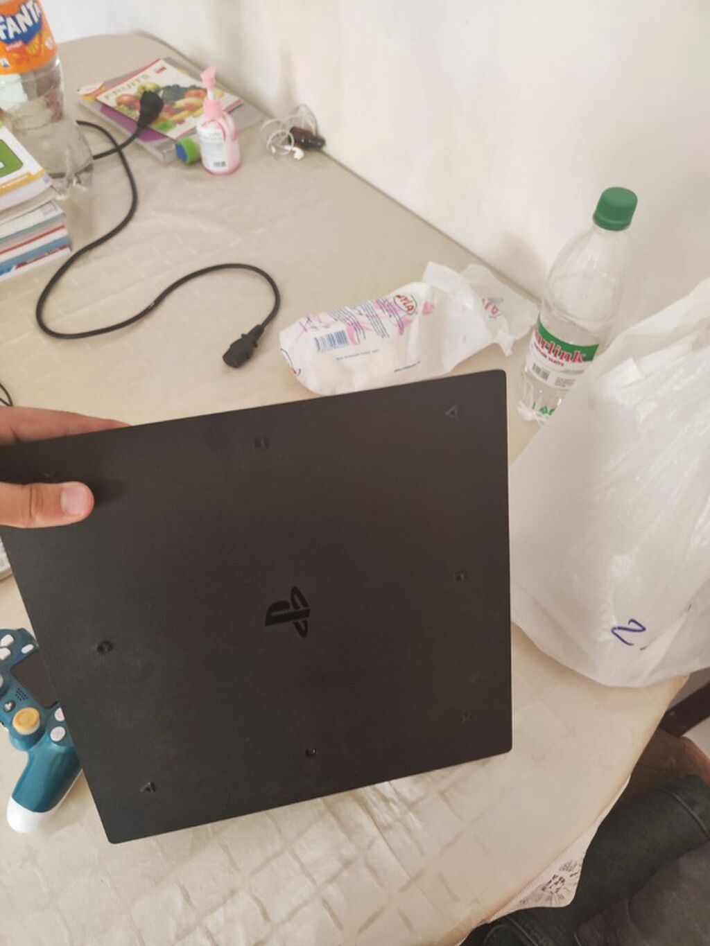 Sony PlayStation 4 Pro oyun konsolu Xüsusiyyətlər: - PS4 Pro korpusu — Elektronika, Şəmkir (3)