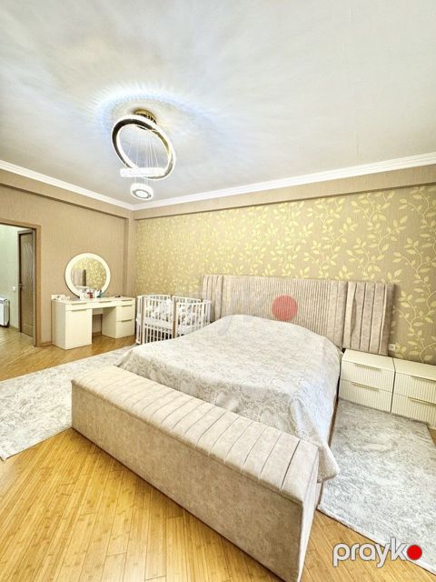 Satılır 2 otaqlı yeni tikili 100 m²