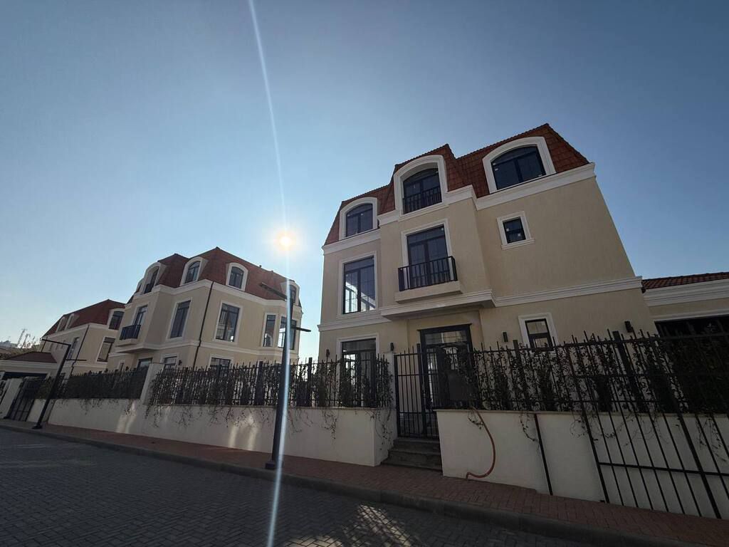 Satılır 7 otaqlı həyət evi/bağ evi 310 m² — Ev, villa, Bakı (7)