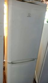 İşlənmiş 2 qapılı Indesit Soyuducu Satılır, rəng - Ağ — Soyuducular