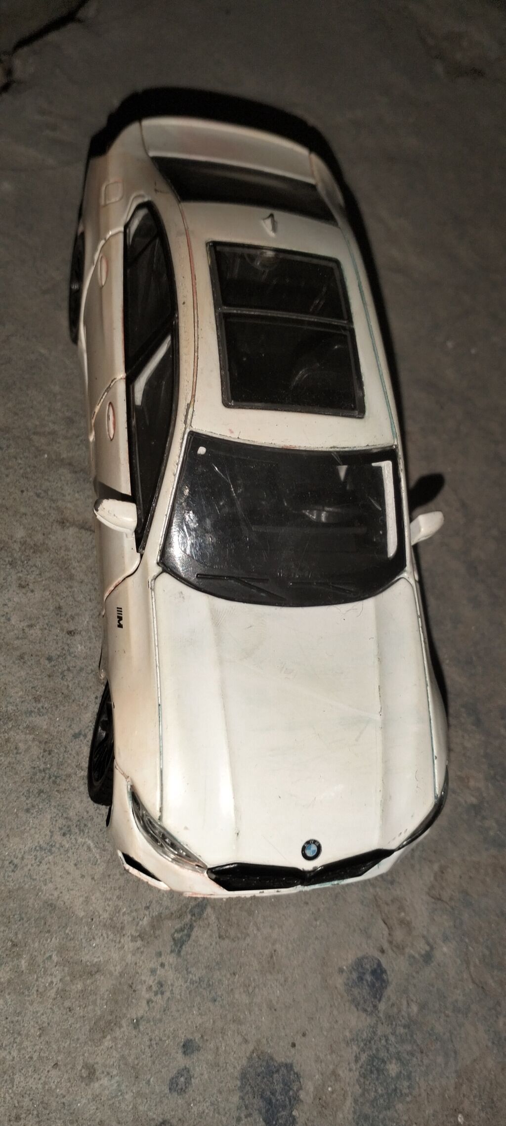 Məhsul: BMW M seriyasına bənzər sedan oyuncağı (model maşın)