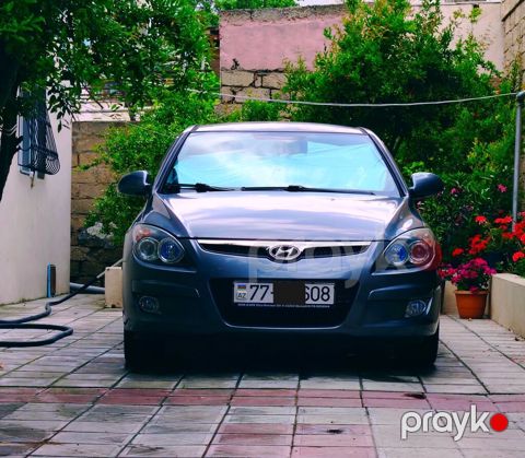 Hyundai i30: 1.4 l | 2011 il Hetçbek