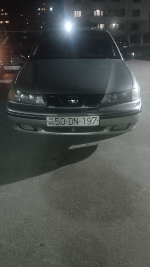 Daewoo Nexia sedan - Kuzov: 4 qapılı sedan, gümüşü rəng - Mühərrik və