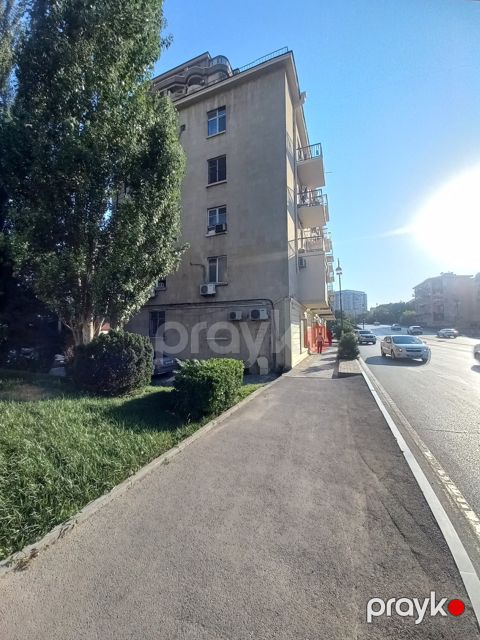 Satılır 2 otaqlı köhnə tikili 48 m²
