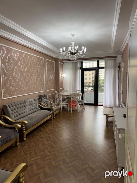 Satılır 3 otaqlı yeni tikili 82 m²