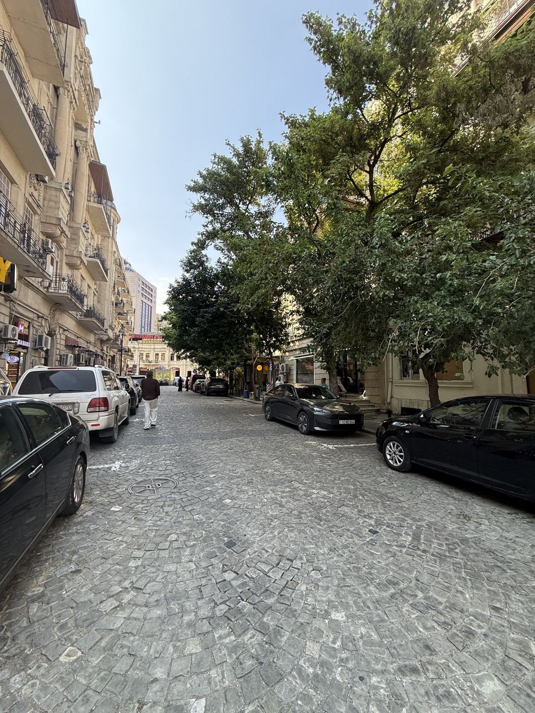Satılır 3 otaqlı köhnə tikili 111 m² — Mənzil, Bakı (2)