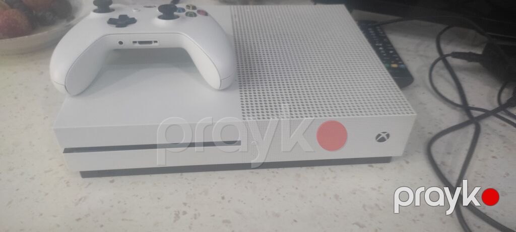 Xbox one s konsolu içində forzo horizon 4 diski pes 2026 fortnite — Oyun konsolları, Bakı (2)