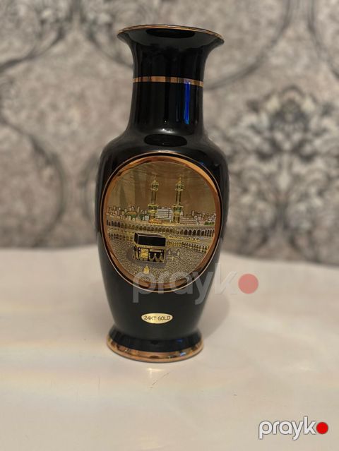Bir vaza, Keramika