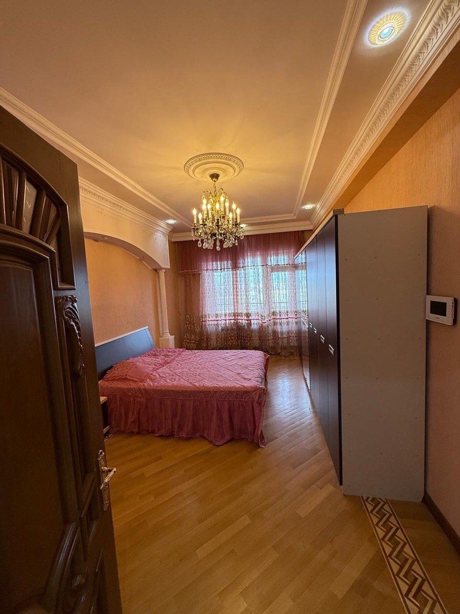 Satılır 4 otaqlı yeni tikili 240 m² — Mənzil, Bakı (5)