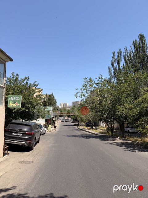 Satılır obyekt 200 m²