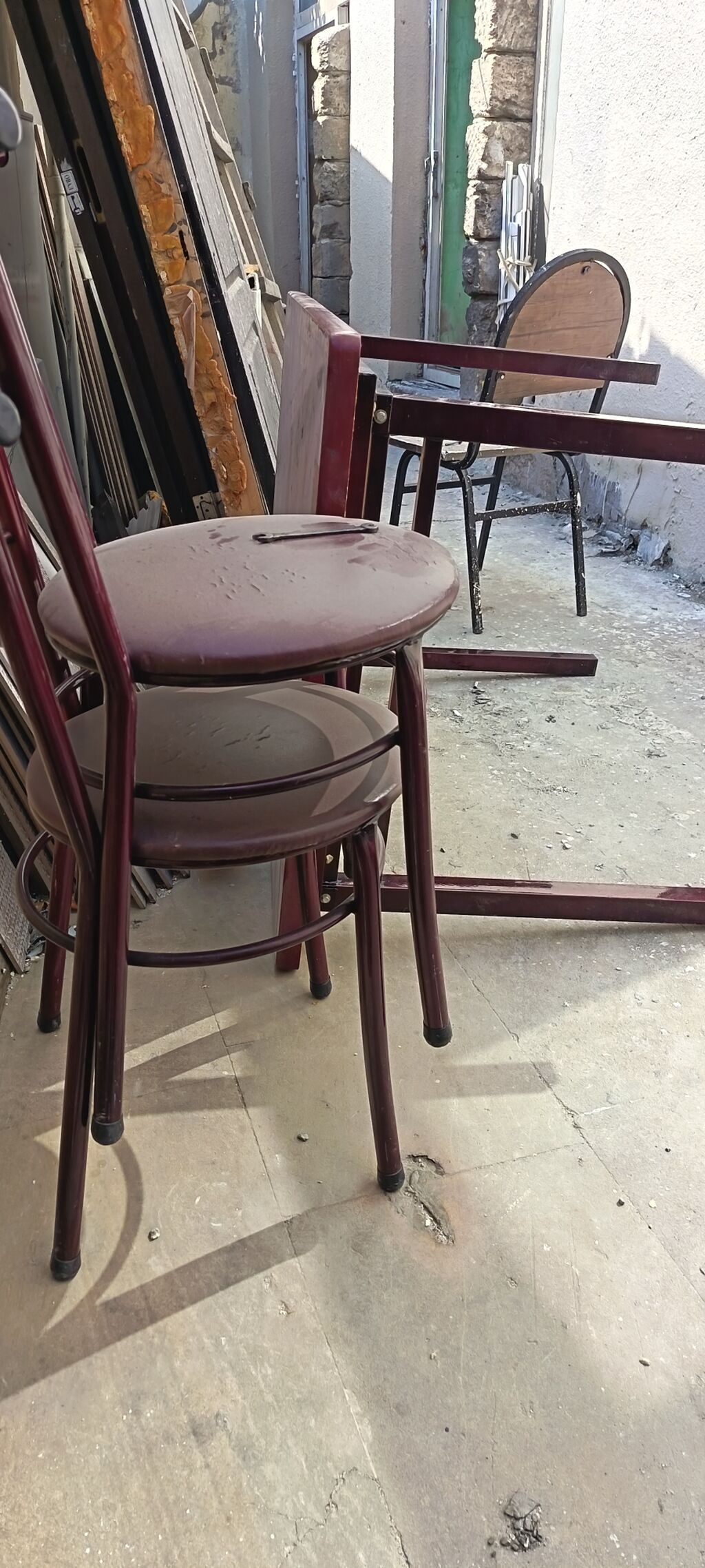 Metall karkaslı masa və stul dəsti - Rəng: tünd bordo - Masa — Mebel, Digah (3)