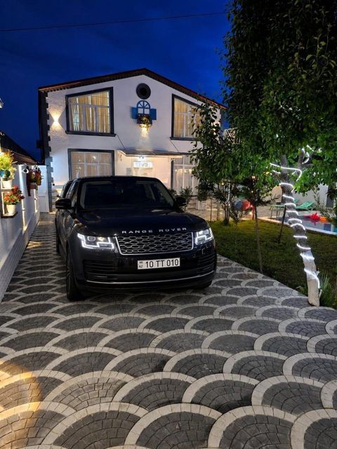 İcarəyə verilir 7 otaqlı həyət evi/bağ evi 220 m²